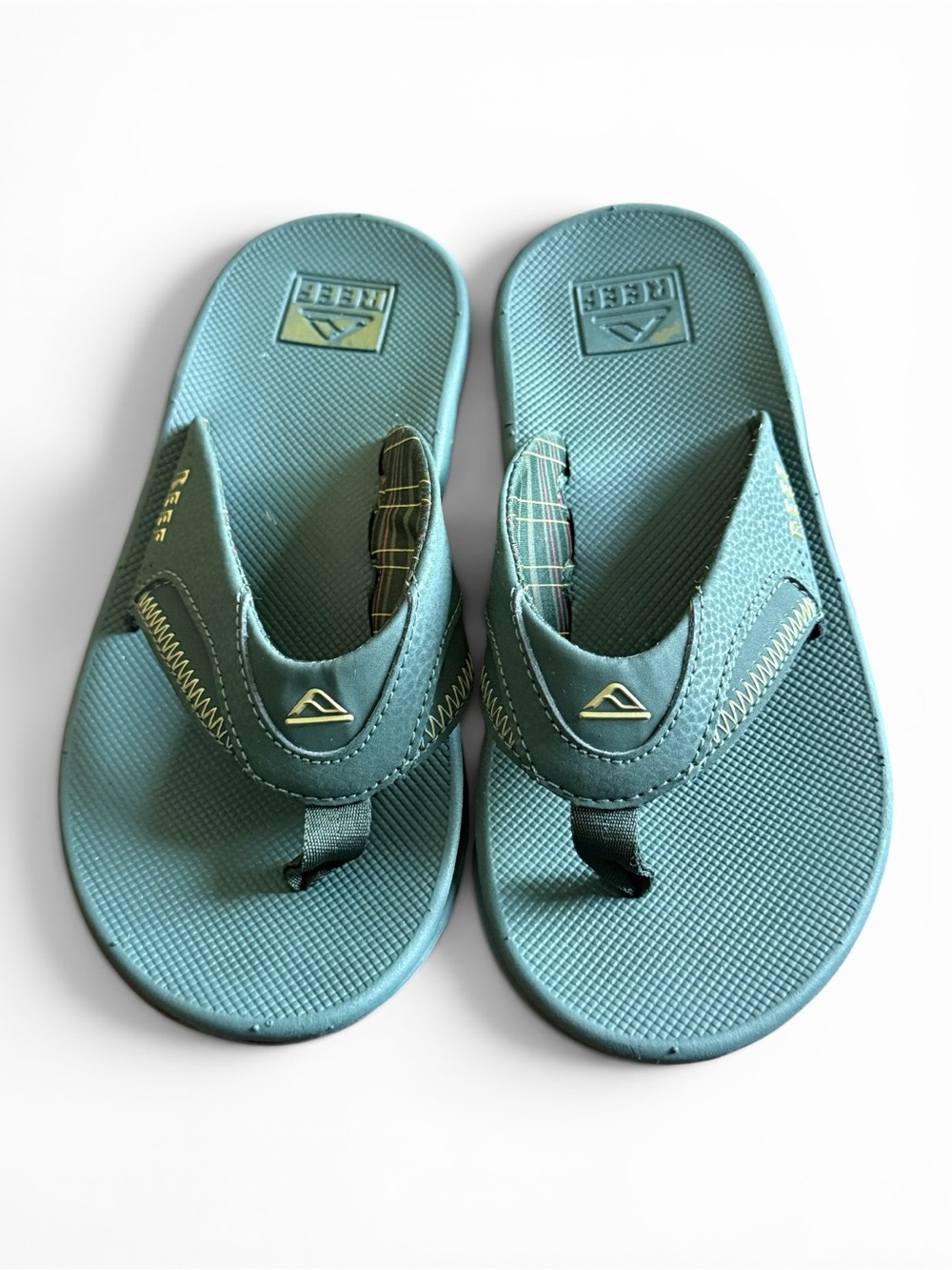 REEF Green Casual Flip-Flop Sandals with Bottle Opener Men/Big Boy Size 6
